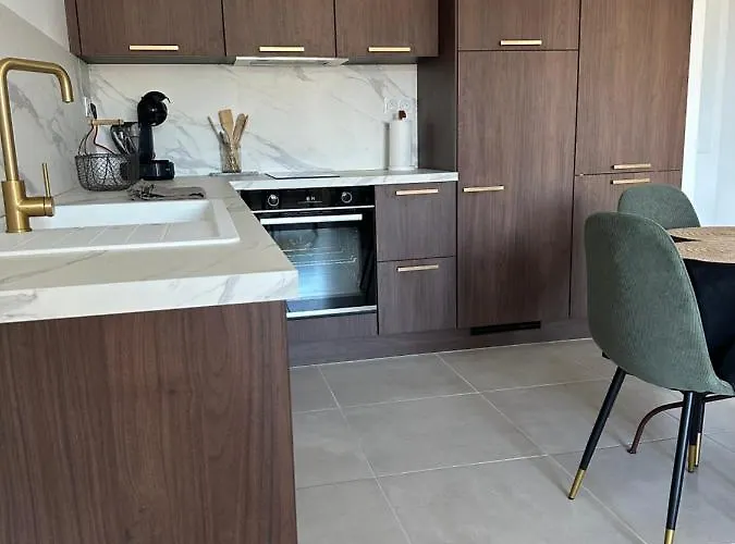 Neuf Contemporain Апартаменты *